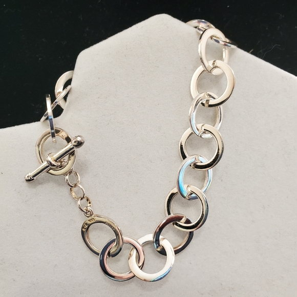 Sterling Circle Link Bracelet by C^A 8" (23.4g) - Picture 11 of 15